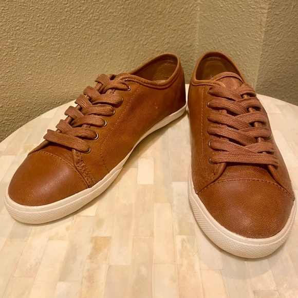 Frye Mindy Low Lace Sneaker - Picture 2 of 15